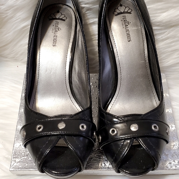 Fergalicious by FERGIE Black open-toe Heels Size 7 - Picture 5 of 12